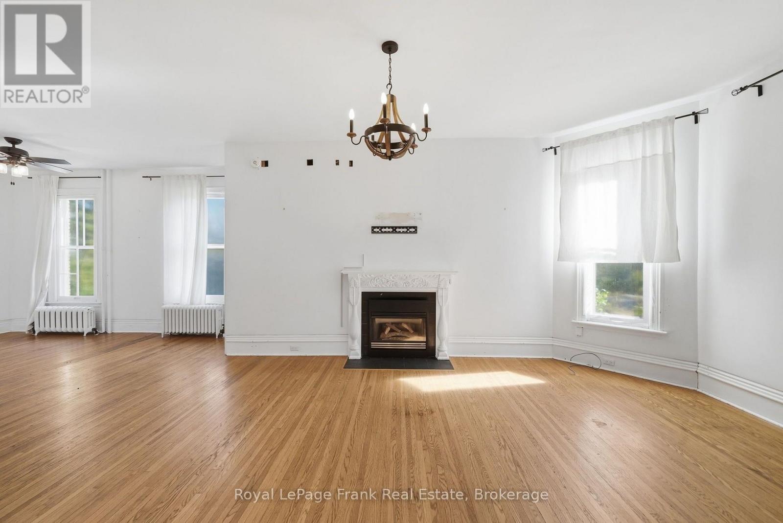 16 Francis Street, Kawartha Lakes, Ontario  K9V 3R6 - Photo 11 - X14103880
