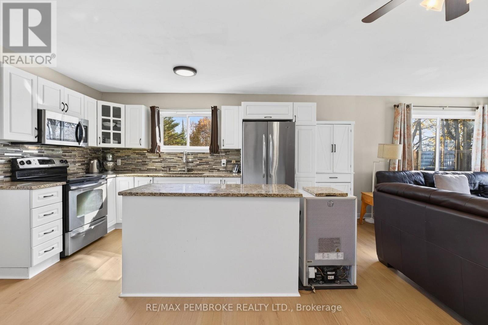 562 Bayview Drive, Whitewater Region, Ontario  K0J 2L0 - Photo 14 - X14103990
