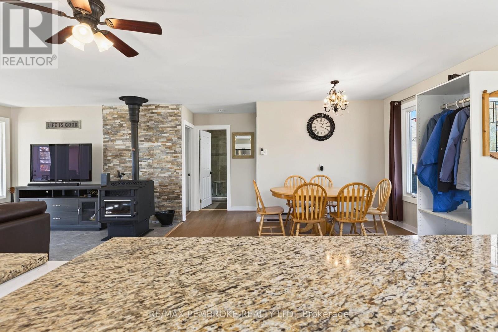 562 Bayview Drive, Whitewater Region, Ontario  K0J 2L0 - Photo 15 - X14103990