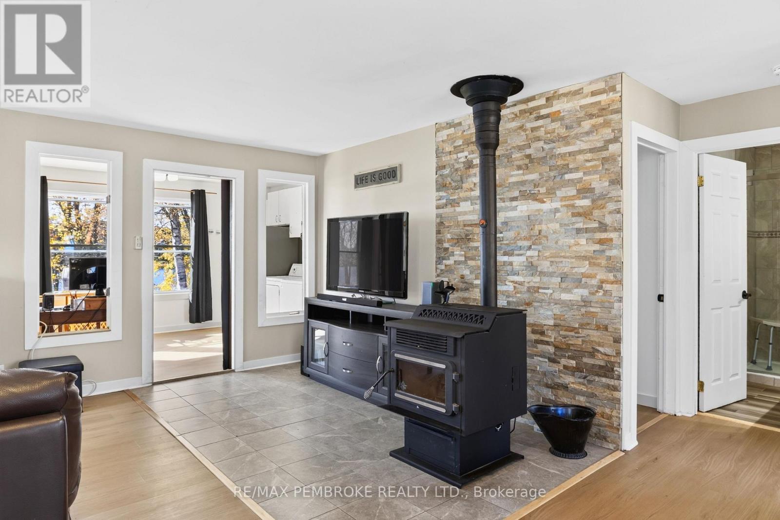 562 Bayview Drive, Whitewater Region, Ontario  K0J 2L0 - Photo 20 - X14103990