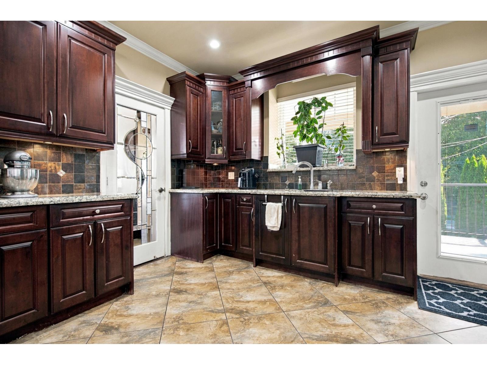 13988 89 Avenue, Surrey, British Columbia  V3V 0B3 - Photo 11 - R3176626