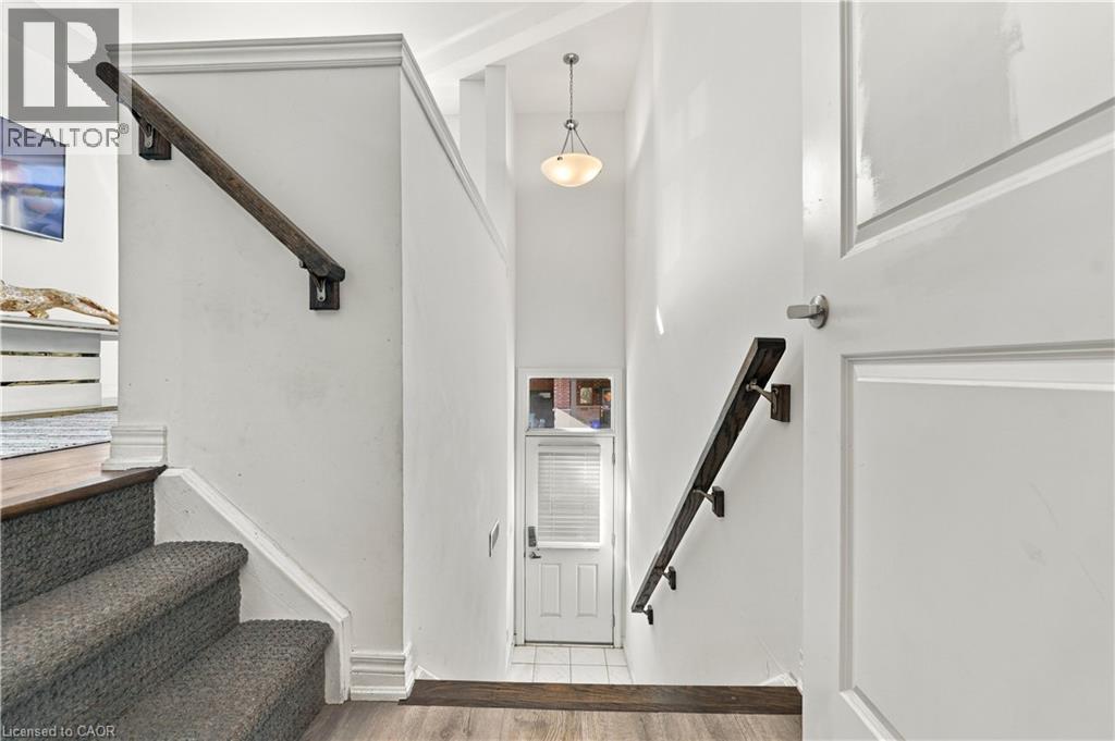 575 Woodward Avenue Unit# 28, Hamilton, Ontario  L8H 0B3 - Photo 3 - 40858847