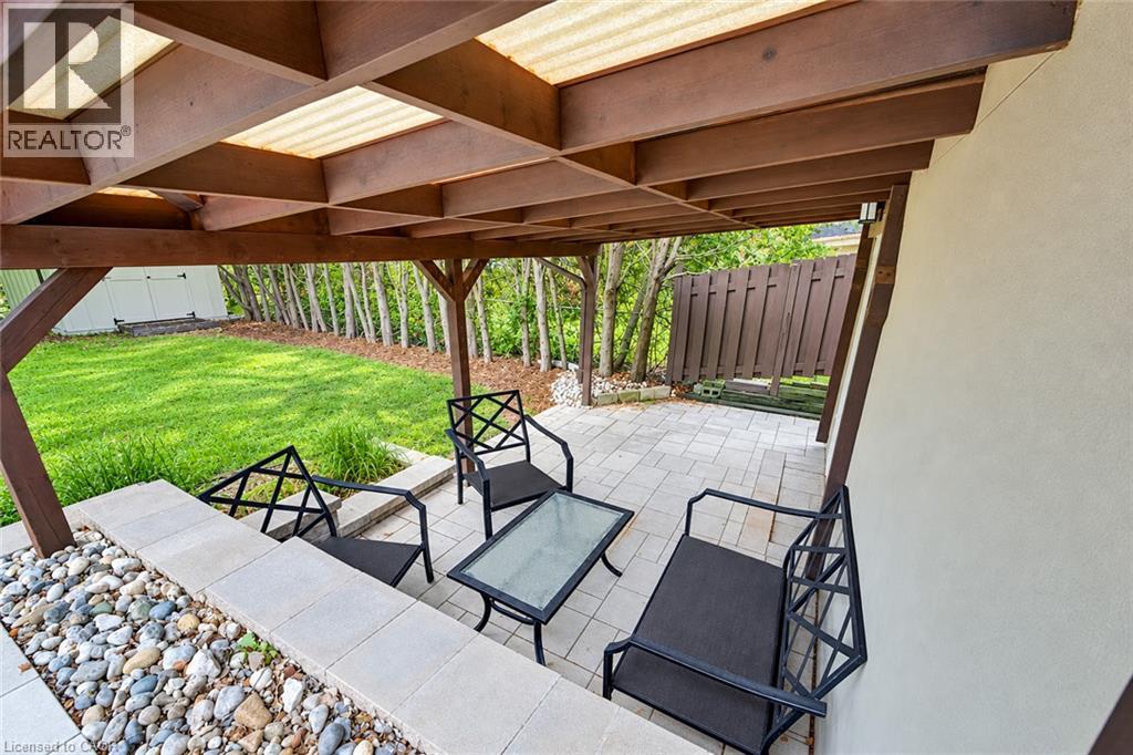 404 Lakeview Drive, Waterloo, Ontario  N2L 4Z6 - Photo 32 - 40870476