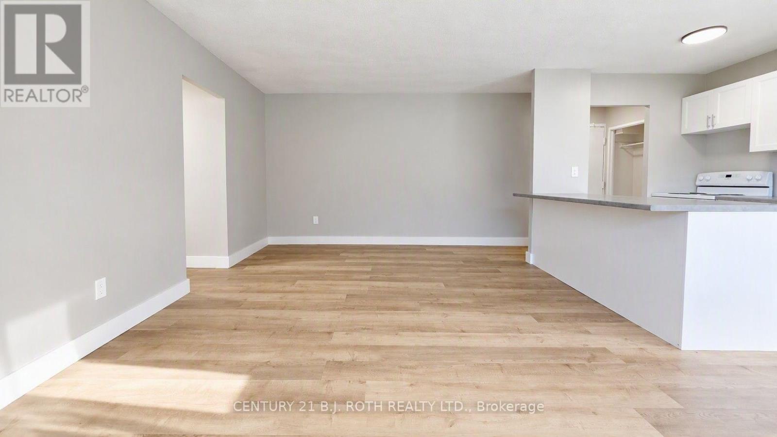 103 - 98 Holgate Street, Barrie, Ontario L4N 2T9 - Photo 10 - S14104018