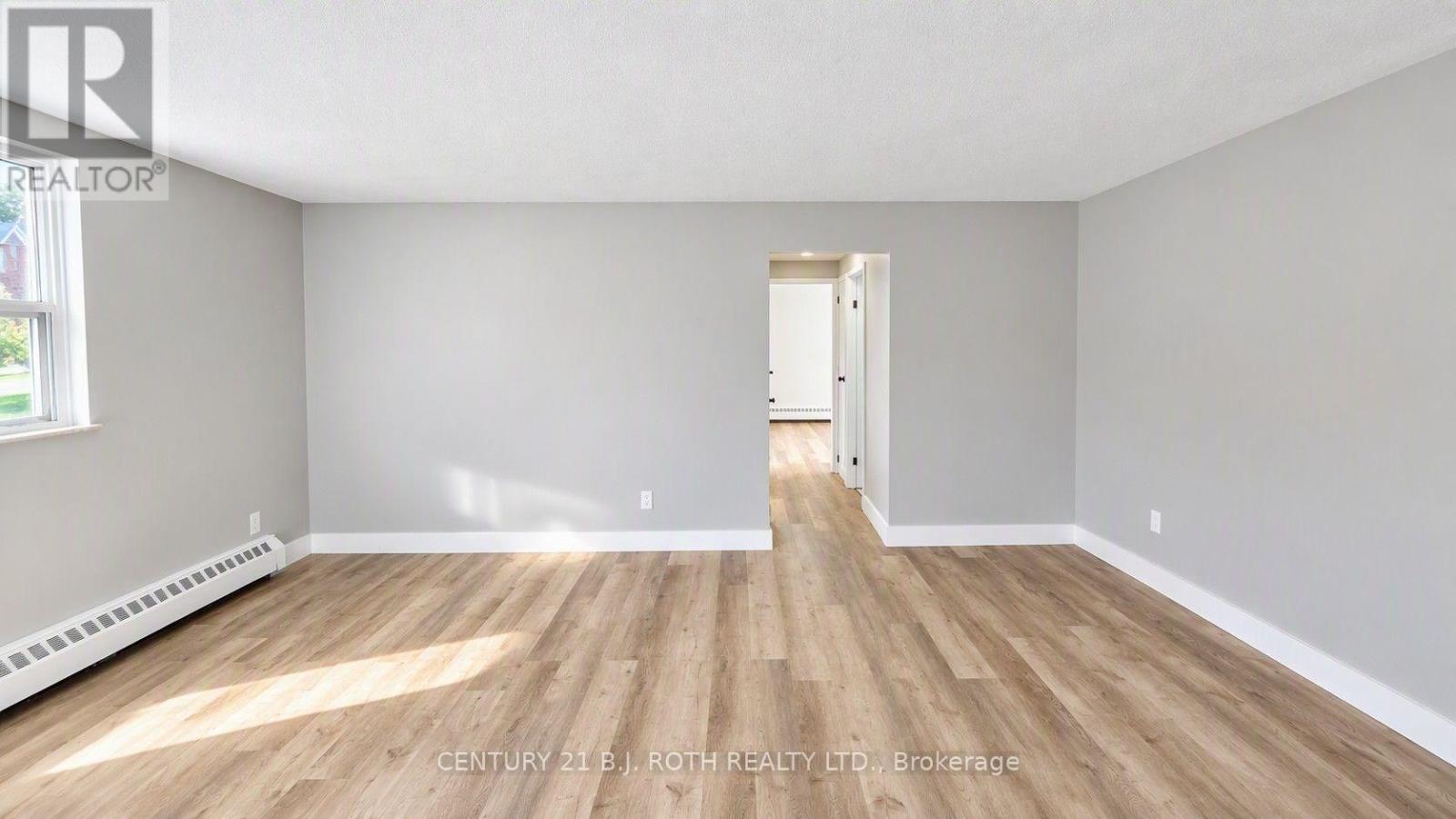103 - 98 Holgate Street, Barrie, Ontario L4N 2T9 - Photo 11 - S14104018