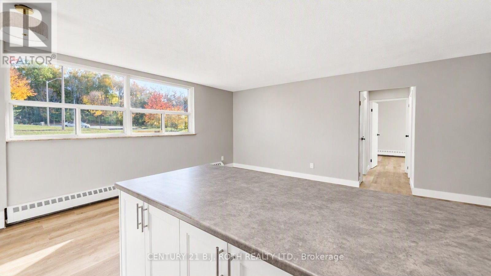 103 - 98 Holgate Street, Barrie, Ontario L4N 2T9 - Photo 6 - S14104018