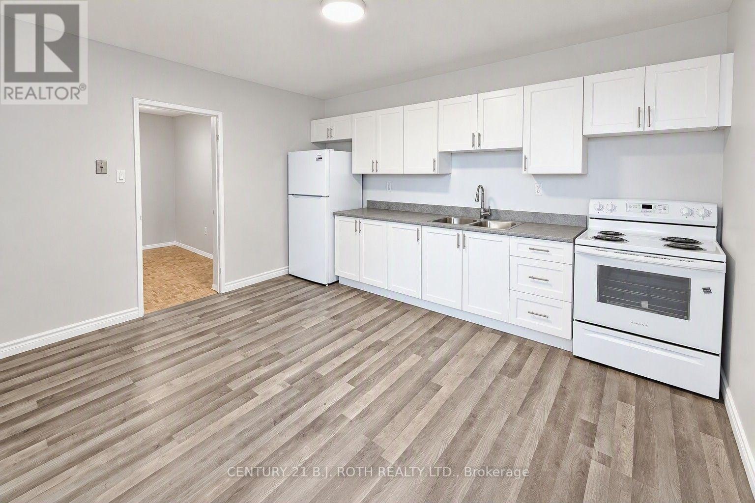 405 - 90 Holgate Street, Barrie, Ontario  L4N 2T9 - Photo 14 - S14104110