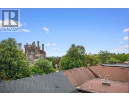 4 - 276 SPADINA ROAD, Toronto, Ontario