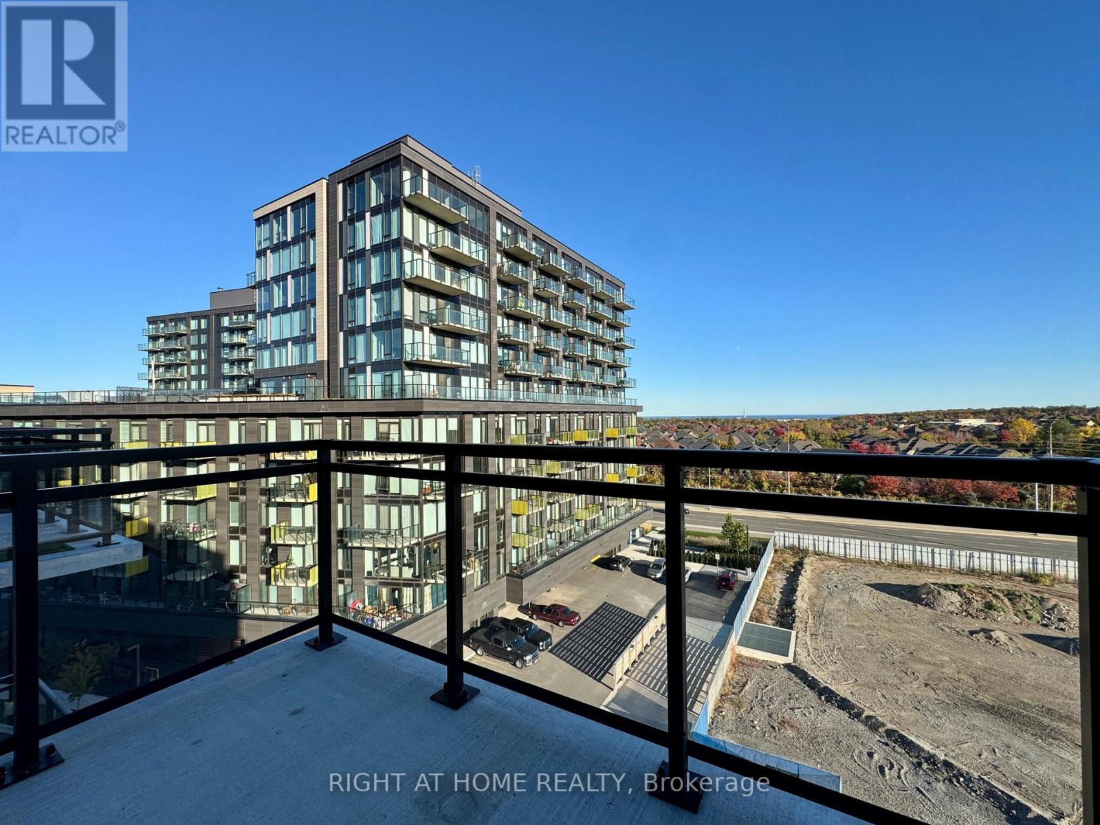 718 - 3008 William Cutmore Boulevard, Oakville (Jm Joshua Meadows), Ontario  L6H 8E7 - Photo 17 - W14103974