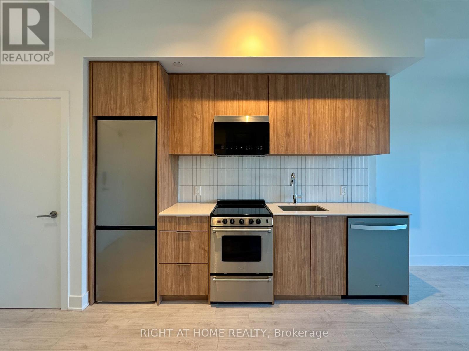 718 - 3008 William Cutmore Boulevard, Oakville (Jm Joshua Meadows), Ontario  L6H 8E7 - Photo 7 - W14103974
