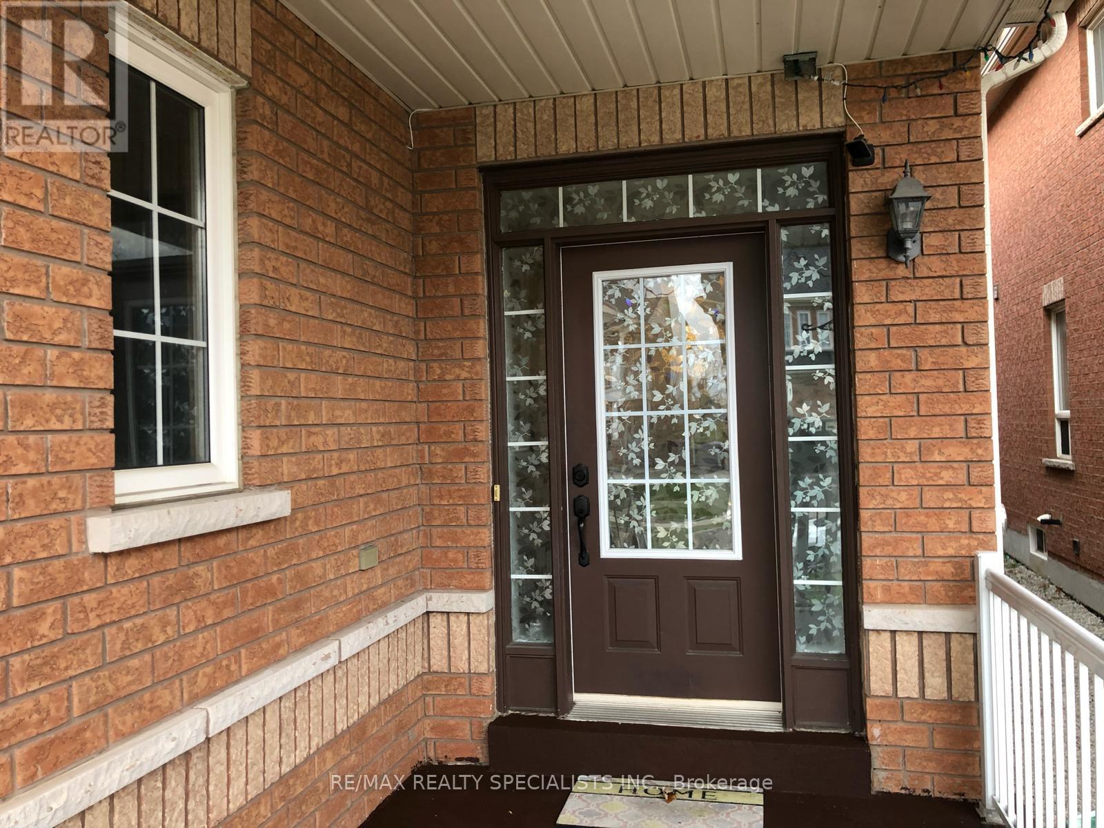 77 Calm Waters Crescent, Brampton (Madoc), Ontario  L6V 4S2 - Photo 2 - W14103984