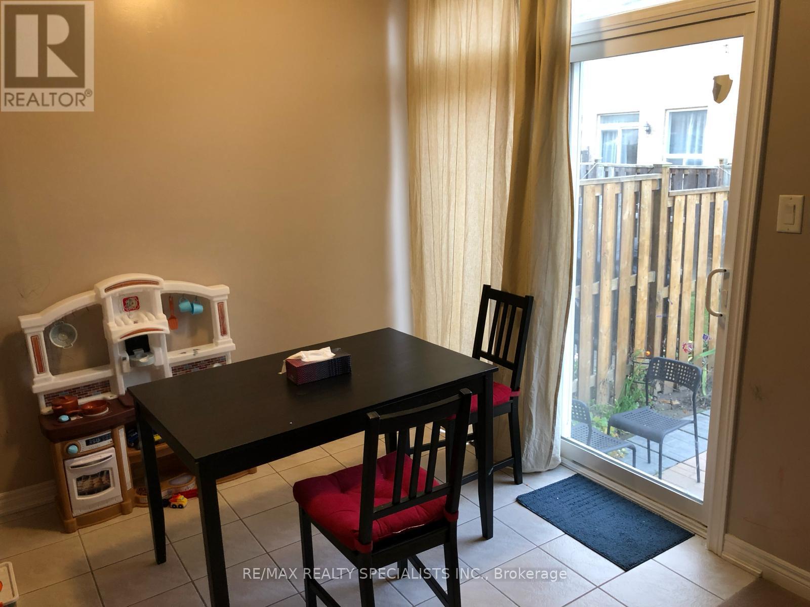 77 Calm Waters Crescent, Brampton (Madoc), Ontario  L6V 4S2 - Photo 5 - W14103984