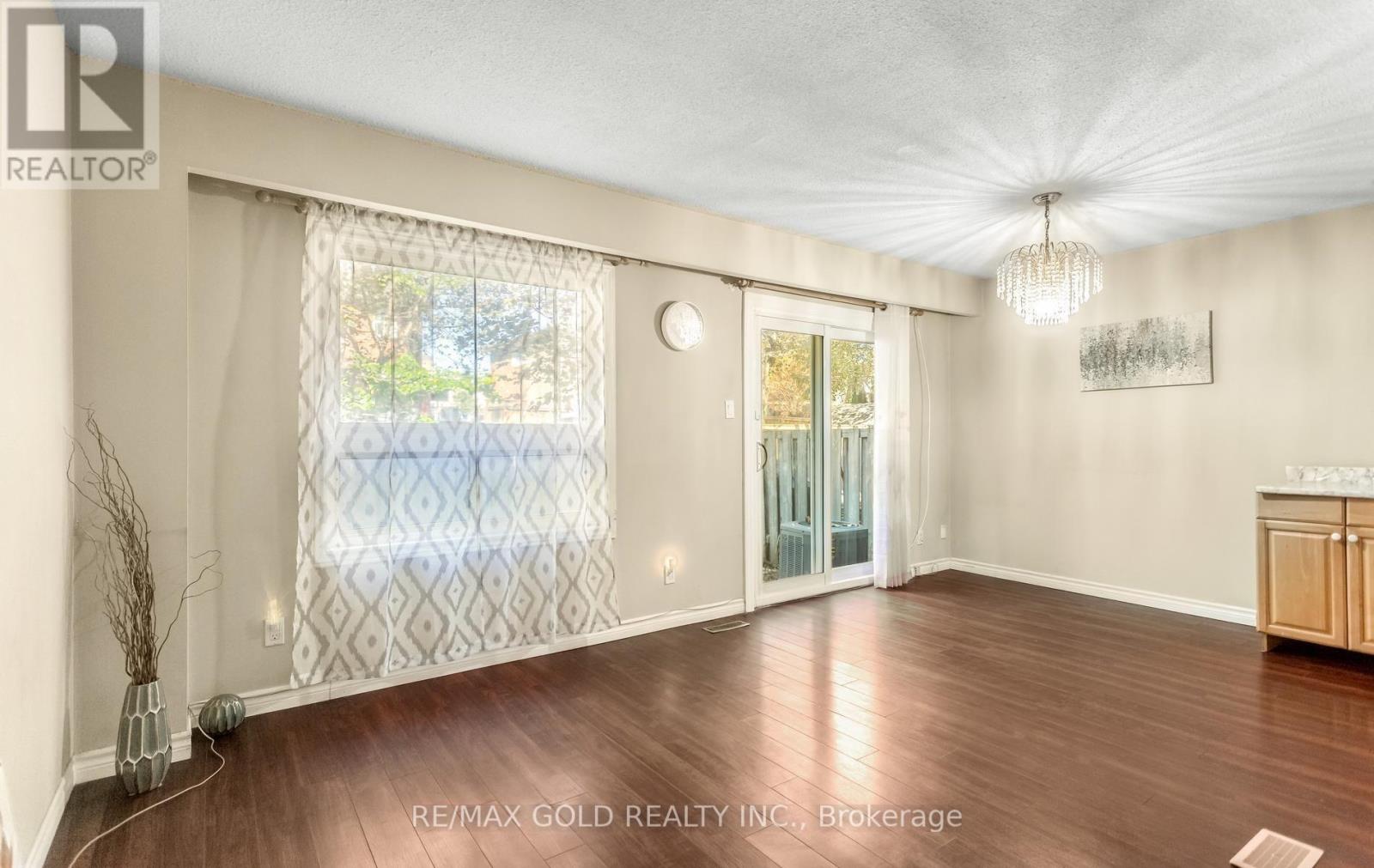 17 - 2315 Bromsgrove Road, Mississauga (Clarkson), Ontario  L5J 4A6 - Photo 8 - W14104010