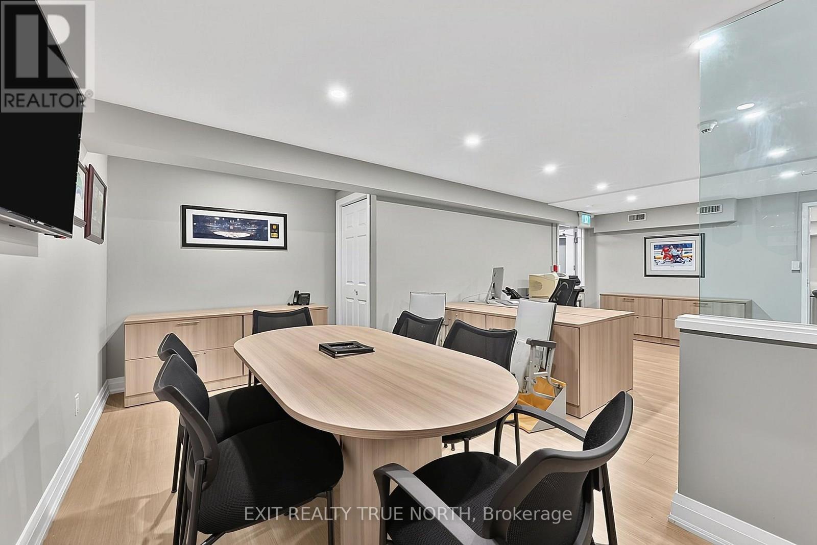 2080 Pine Street, Burlington (Brant), Ontario  L7R 1G2 - Photo 10 - W14104032
