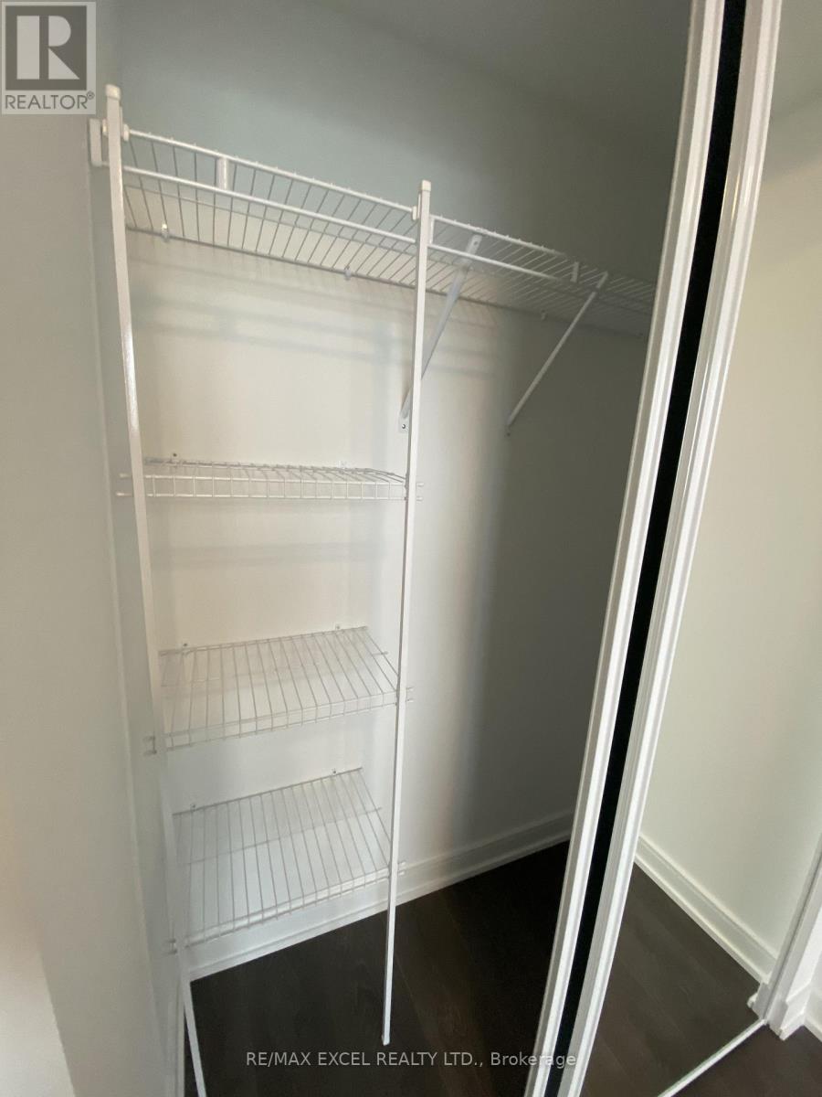 2201 - 30 Samuel Wood Way, Toronto (Islington-City Centre West), Ontario  M9B 0C9 - Photo 9 - W14104034