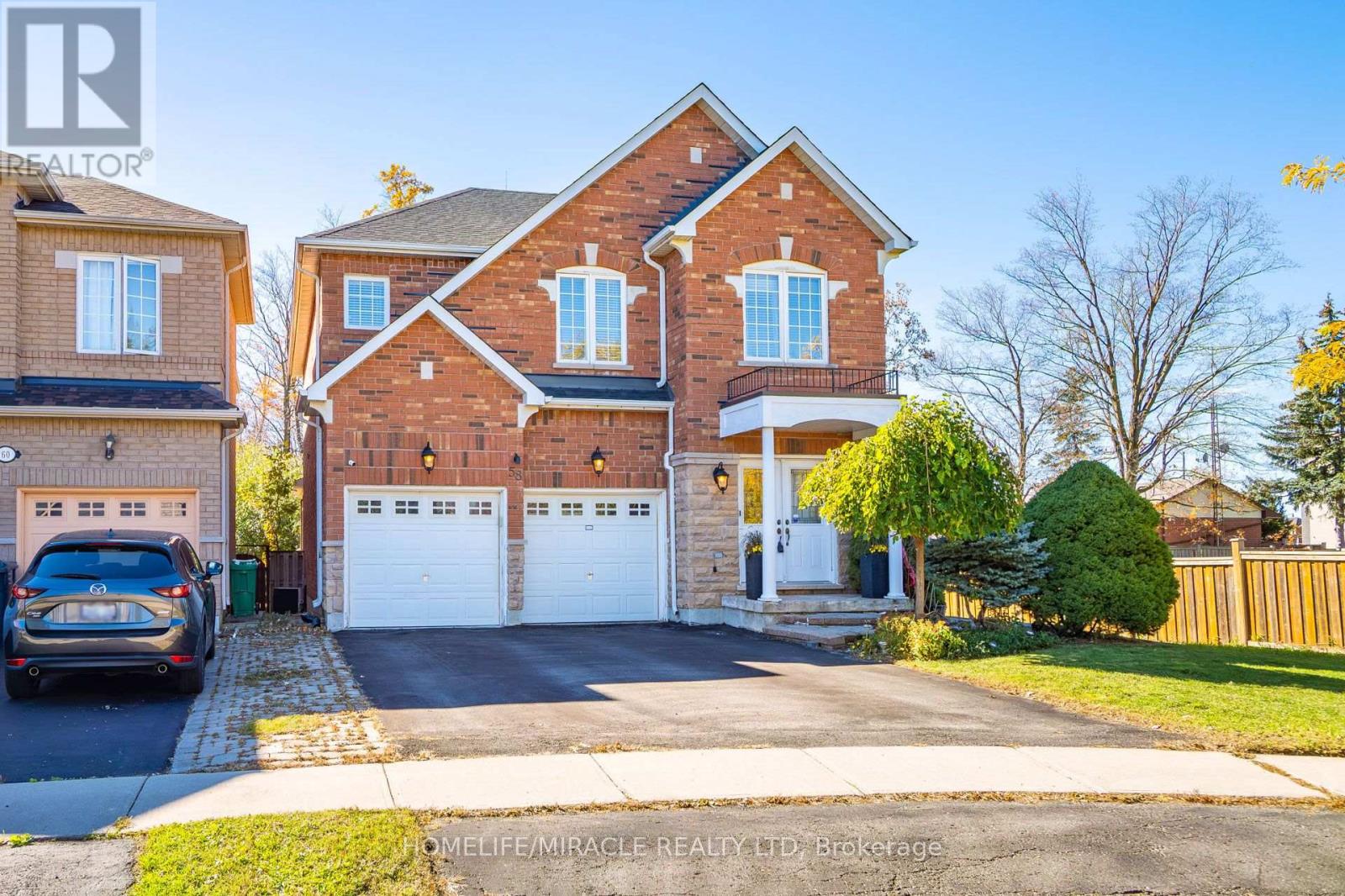 58 Sir Jacobs Crescent, Brampton, Ontario  L7A 3V2 - Photo 2 - W14104084