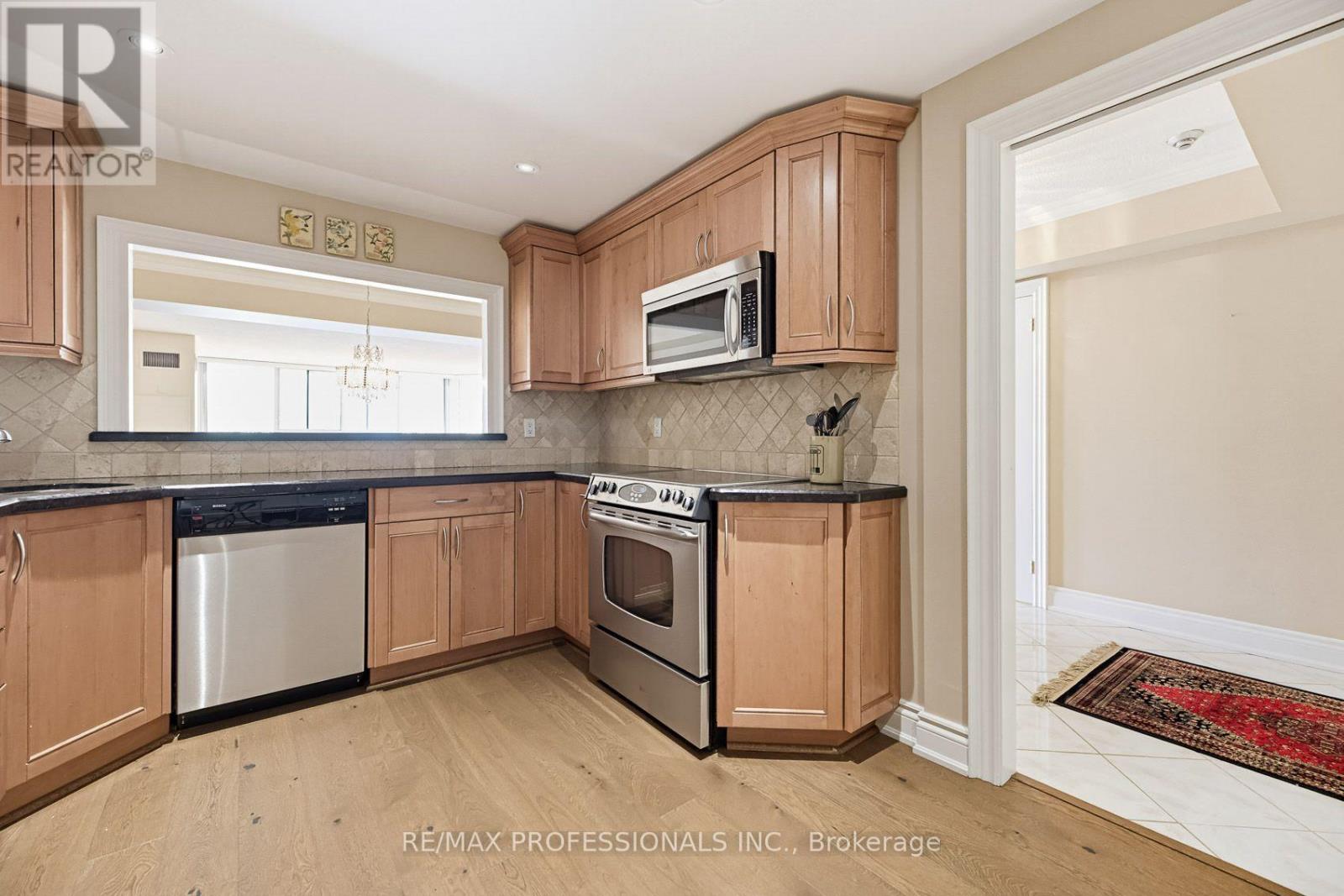 304 - 1271 Walden Circle, Mississauga (Clarkson), Ontario  L5J 4R4 - Photo 15 - W14104108