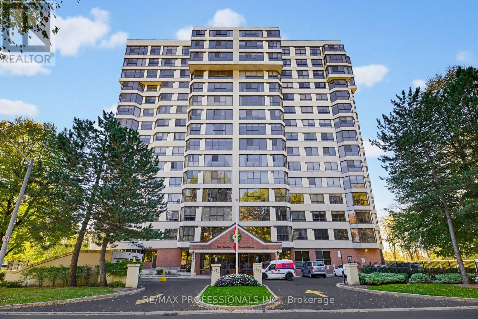 304 - 1271 Walden Circle, Mississauga (Clarkson), Ontario  L5J 4R4 - Photo 2 - W14104108