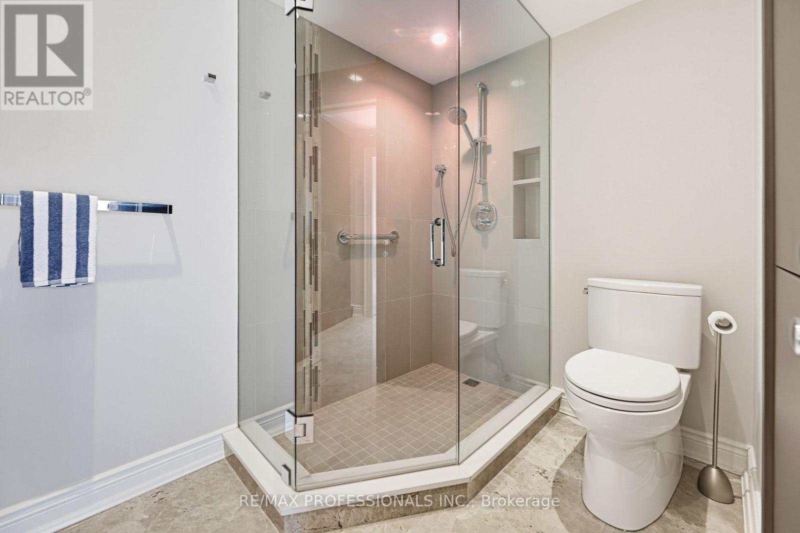 304 - 1271 Walden Circle, Mississauga (Clarkson), Ontario  L5J 4R4 - Photo 34 - W14104108