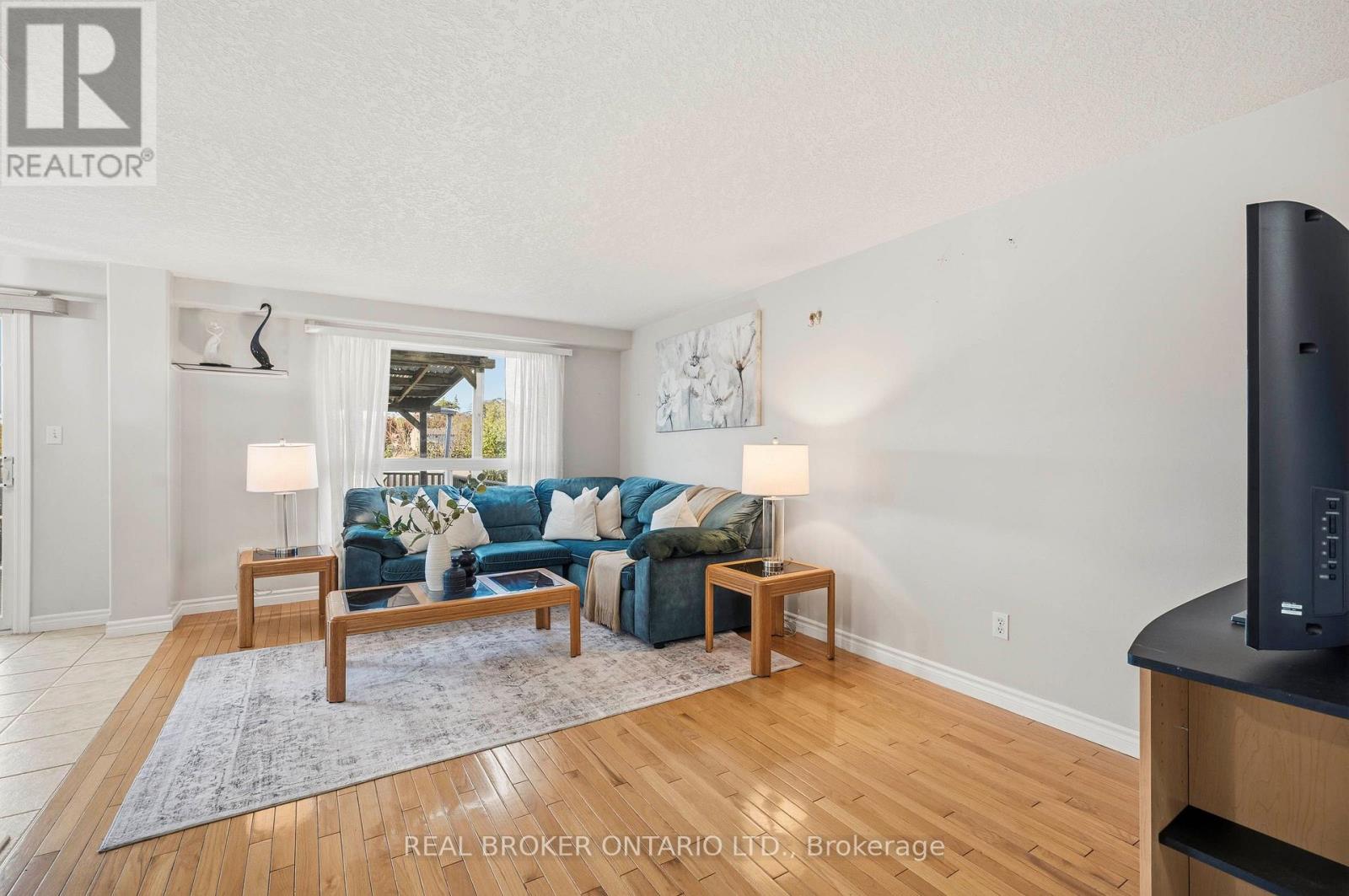 26 Castlebury Drive, Guelph (Willow West/sugarbush/west Acres), Ontario  N1K 1X2 - Photo 12 - X14103962