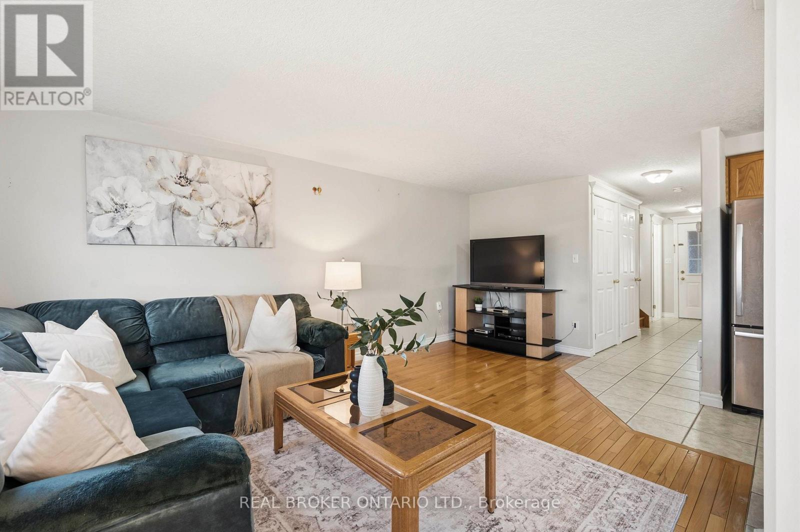 26 Castlebury Drive, Guelph (Willow West/sugarbush/west Acres), Ontario  N1K 1X2 - Photo 13 - X14103962