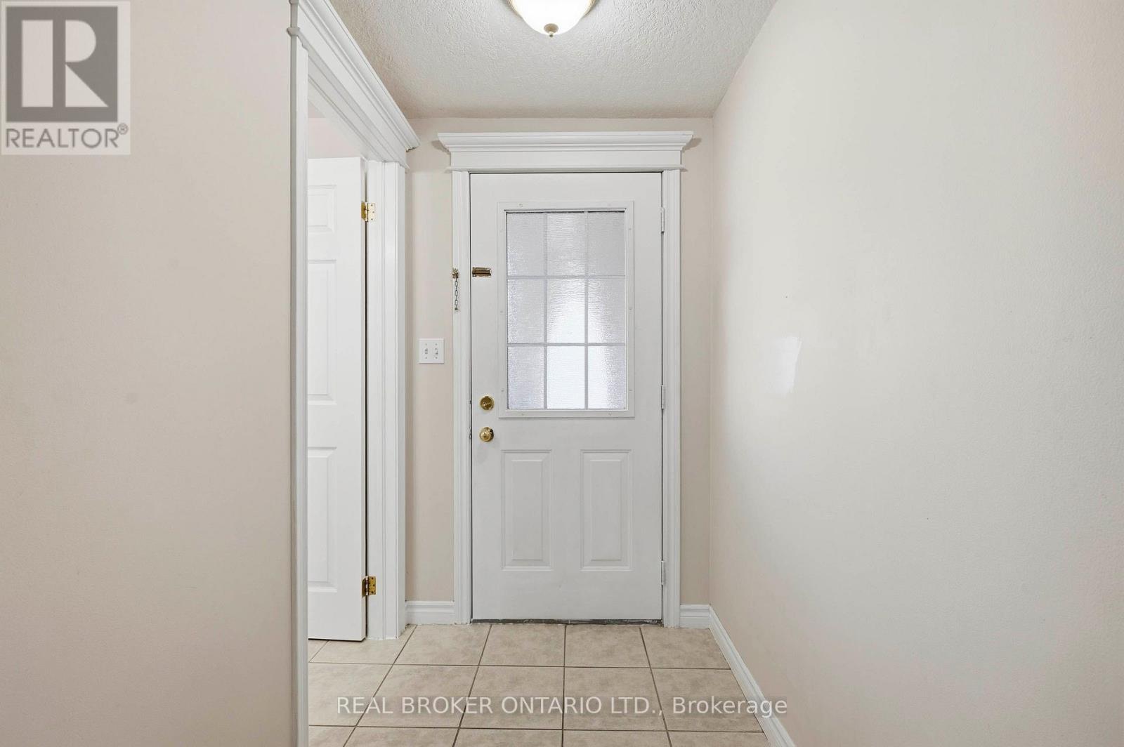 26 Castlebury Drive, Guelph (Willow West/sugarbush/west Acres), Ontario  N1K 1X2 - Photo 5 - X14103962