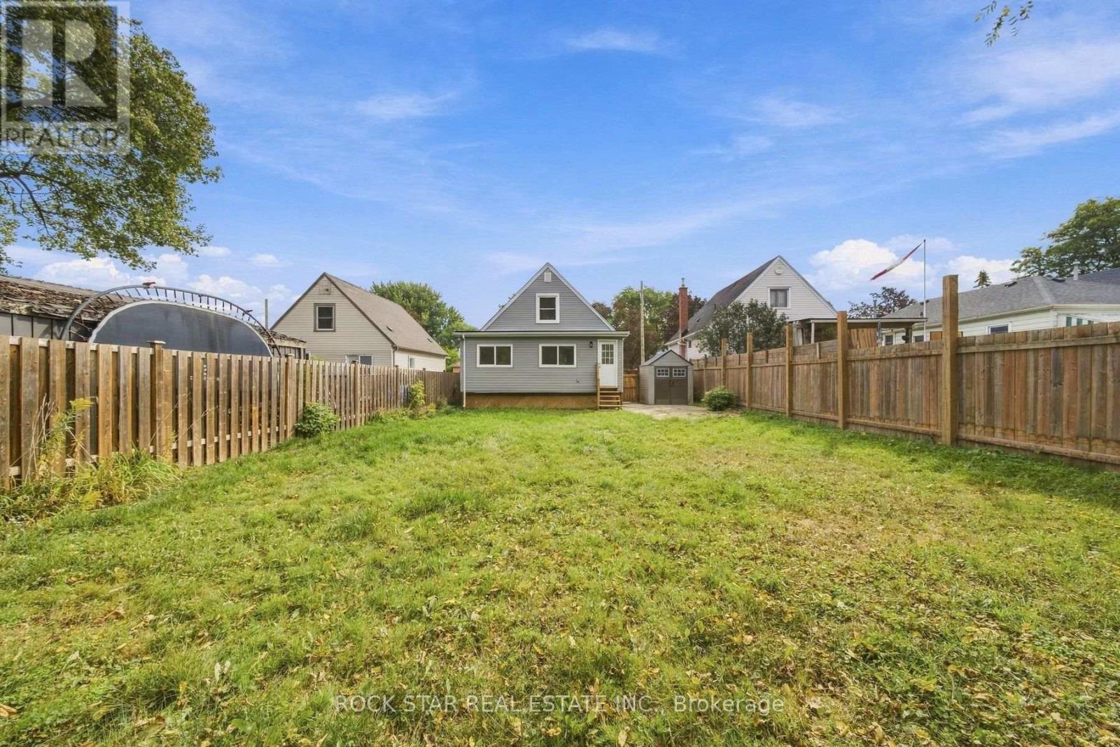 294 East 28th Street, Hamilton (Burkholme), Ontario  L8V 3J3 - Photo 35 - X14104054