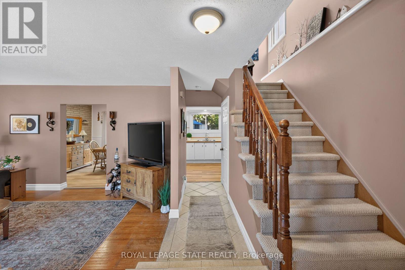 995 Upper Wellington Street, Hamilton (Bruleville), Ontario  L9A 3S4 - Photo 3 - X14104056