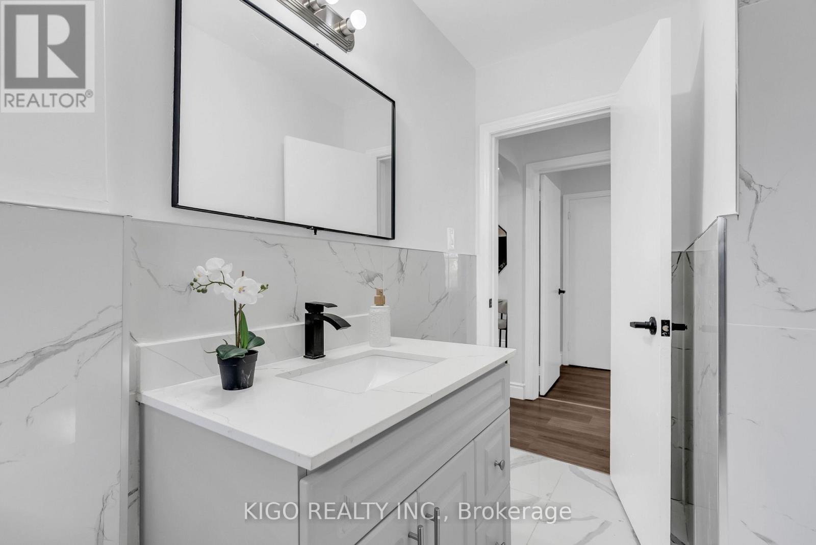 54 Tweedsmuir Avenue, London East (East O), Ontario  N5W 1K7 - Photo 26 - X14104066