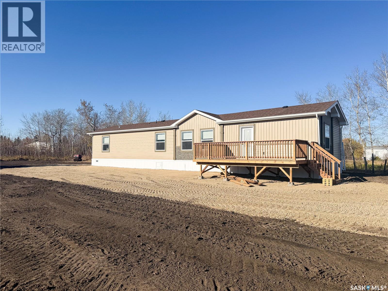 305 7th Street E, Meadow Lake, Saskatchewan  S9X 1J1 - Photo 17 - SK051479