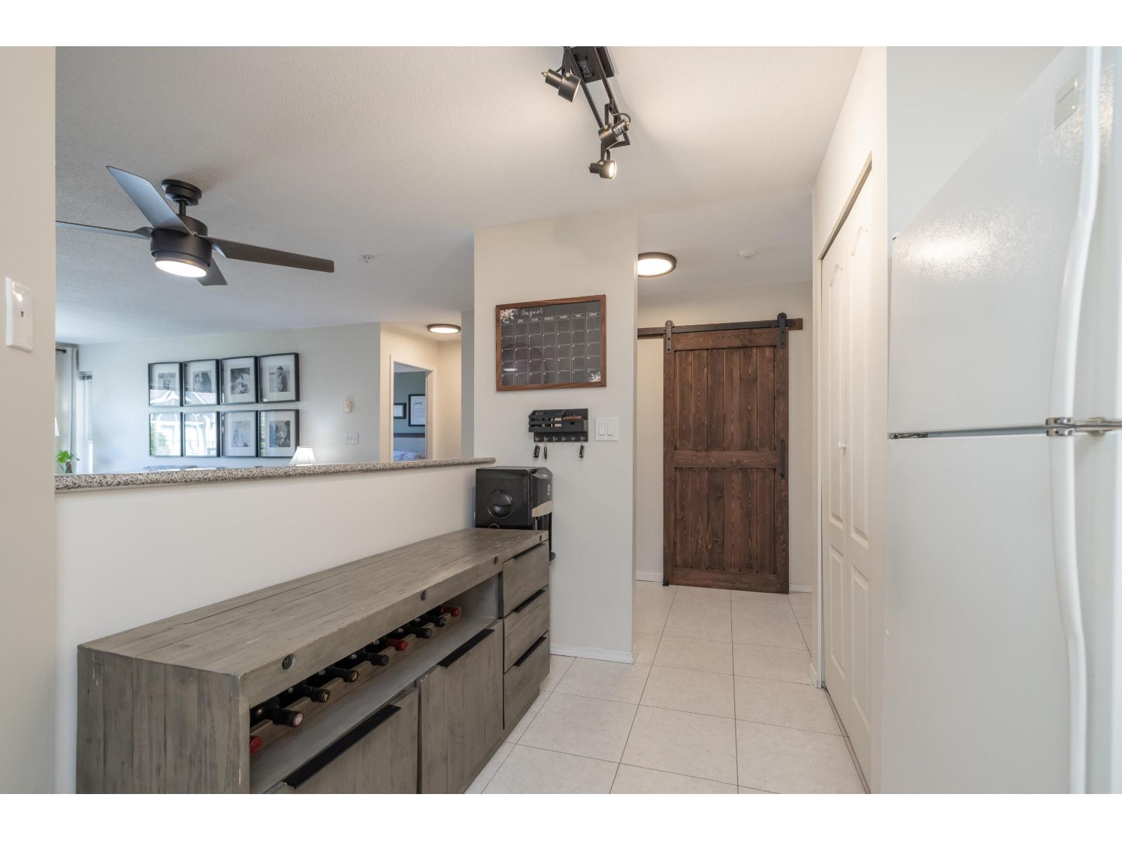 402 33668 King Road, Abbotsford, British Columbia  V2S 7P8 - Photo 15 - R3177070