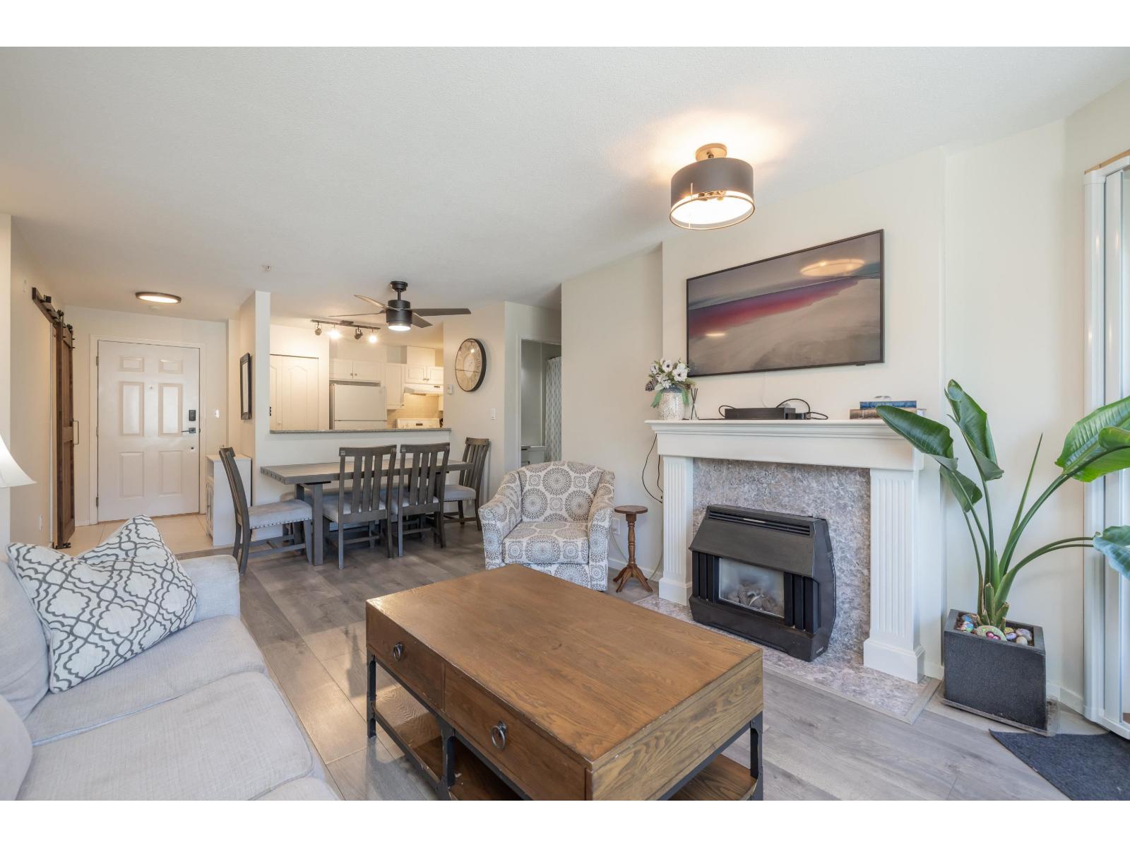 402 33668 King Road, Abbotsford, British Columbia  V2S 7P8 - Photo 8 - R3177070