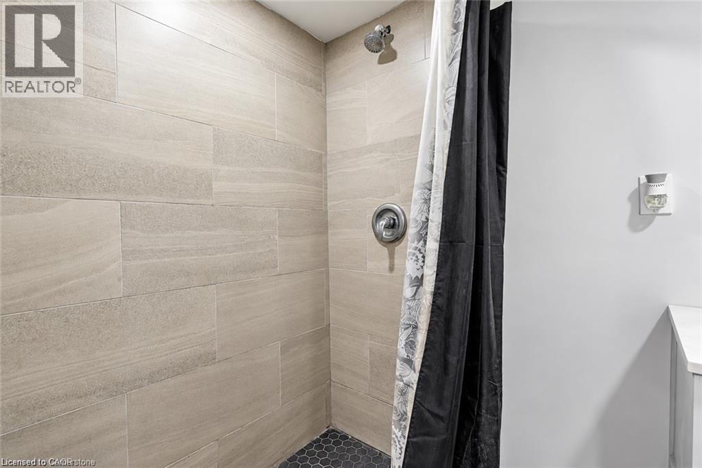 204 Glow Avenue Unit# Lower, Hamilton, Ontario  L8H 3W5 - Photo 13 - 40859406