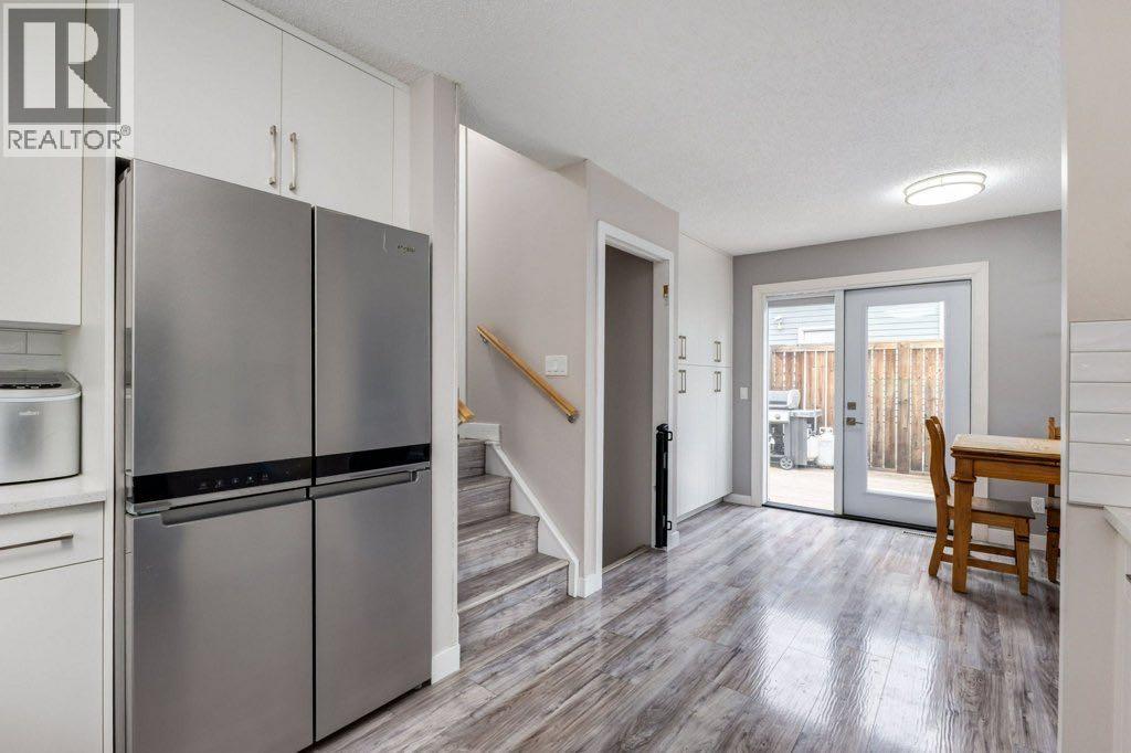 228 Deer Ridge Place Se, Calgary, Alberta  T2J 2X2 - Photo 7 - A2353095
