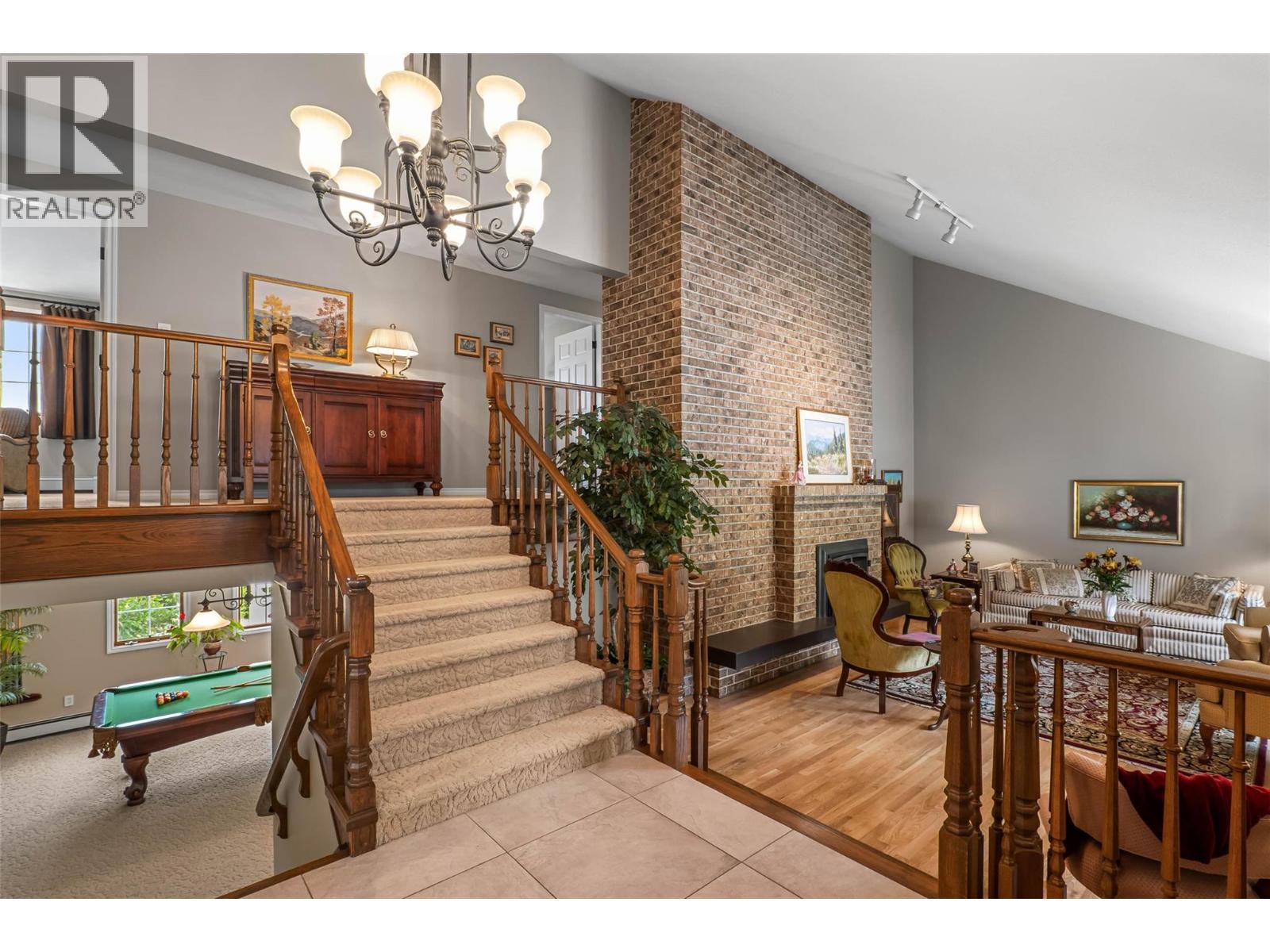6450 Meadowland Crescent S, Kamloops, British Columbia  V2C 6X3 - Photo 6 - 10404118