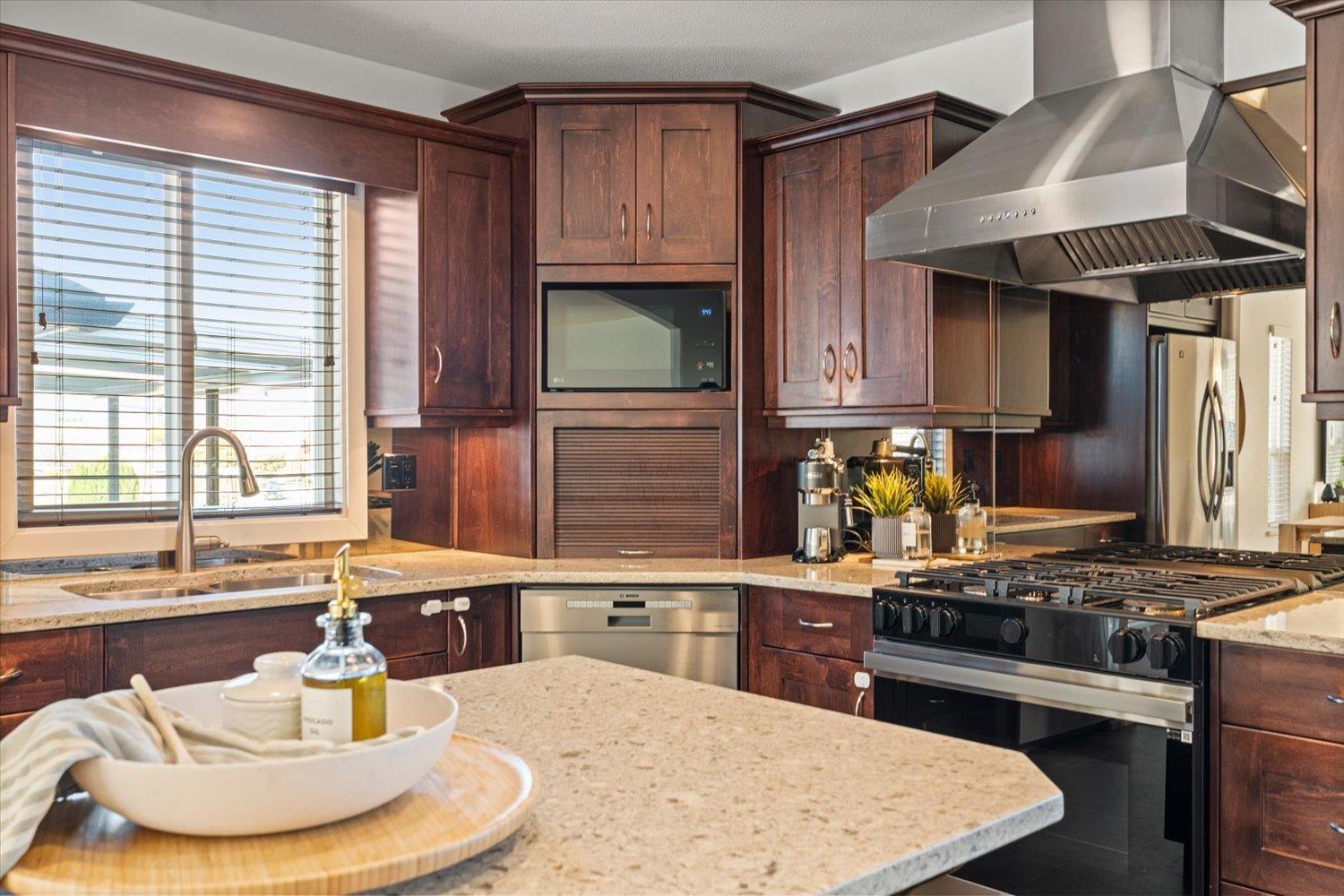 2 5415 PEACH ROAD|Sardis South