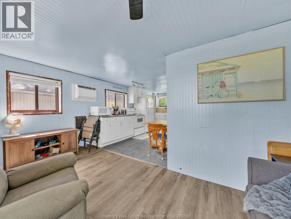126 Pleasure Beach, Harrow, Ontario N0R 1G0 - Photo 13 - 26025830