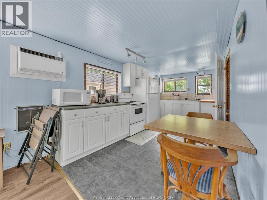 126 Pleasure Beach, Harrow, Ontario N0R 1G0 - Photo 14 - 26025830
