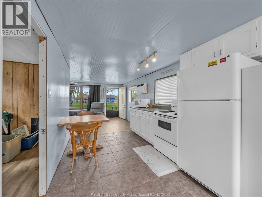 126 Pleasure Beach, Harrow, Ontario N0R 1G0 - Photo 32 - 26025830