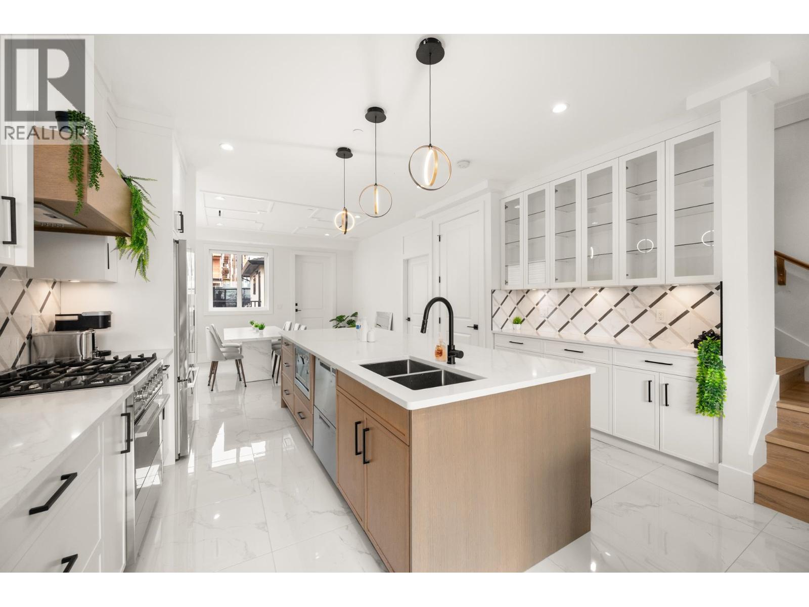 1369 E 63rd Avenue, Vancouver, British Columbia  V5X 2L5 - Photo 9 - R3177520
