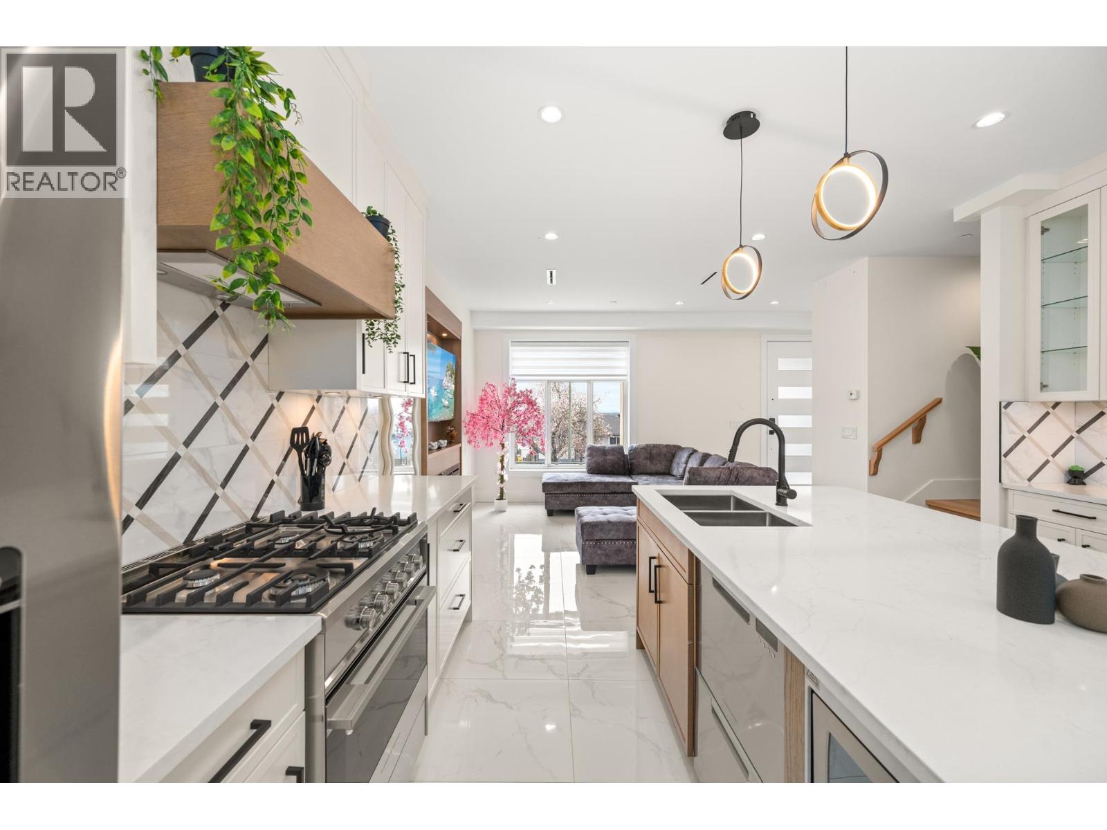 1371 E 63rd Avenue, Vancouver, British Columbia  V5X 2L5 - Photo 7 - R3177524