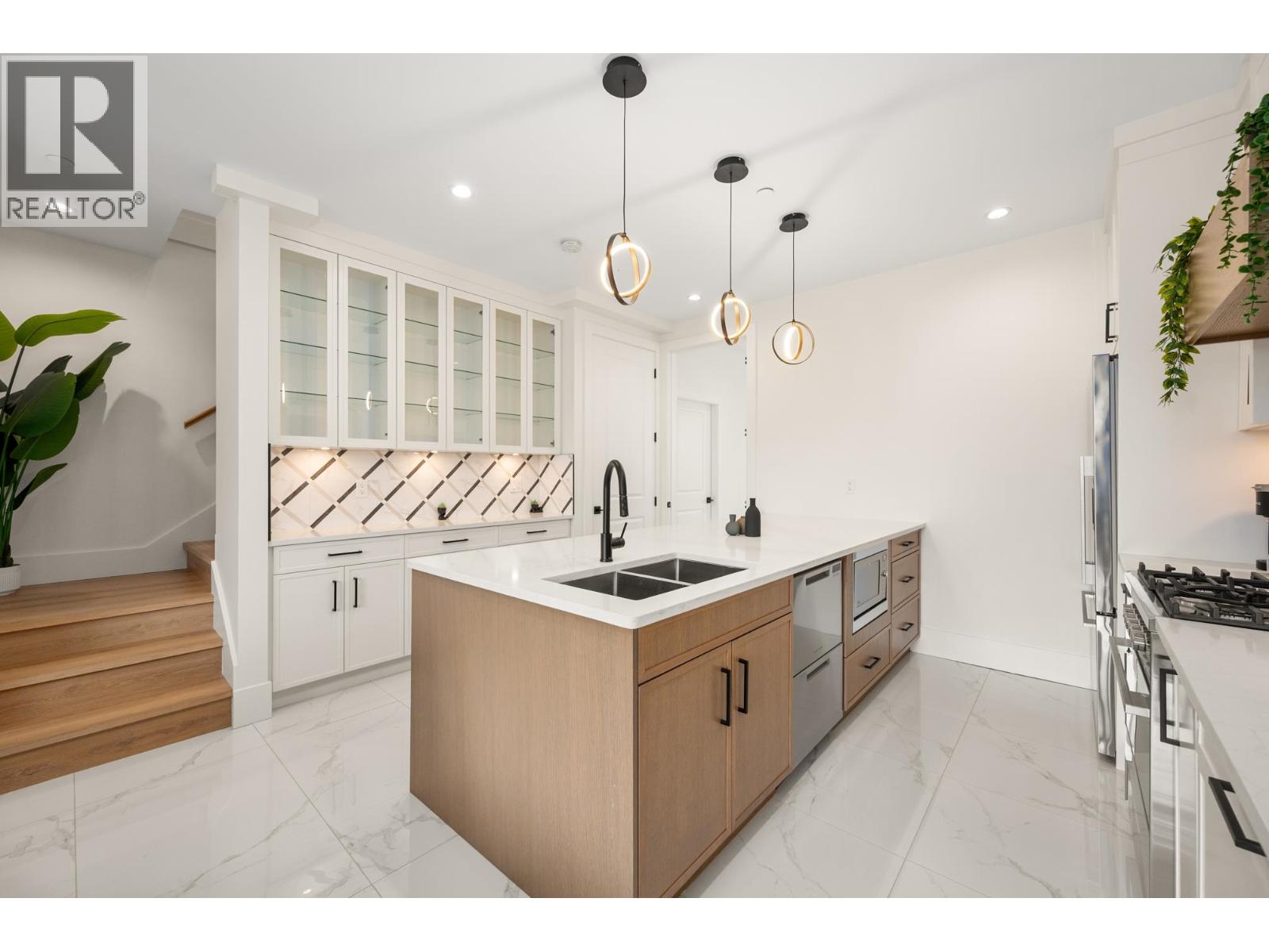 1371 E 63rd Avenue, Vancouver, British Columbia  V5X 2L5 - Photo 9 - R3177524