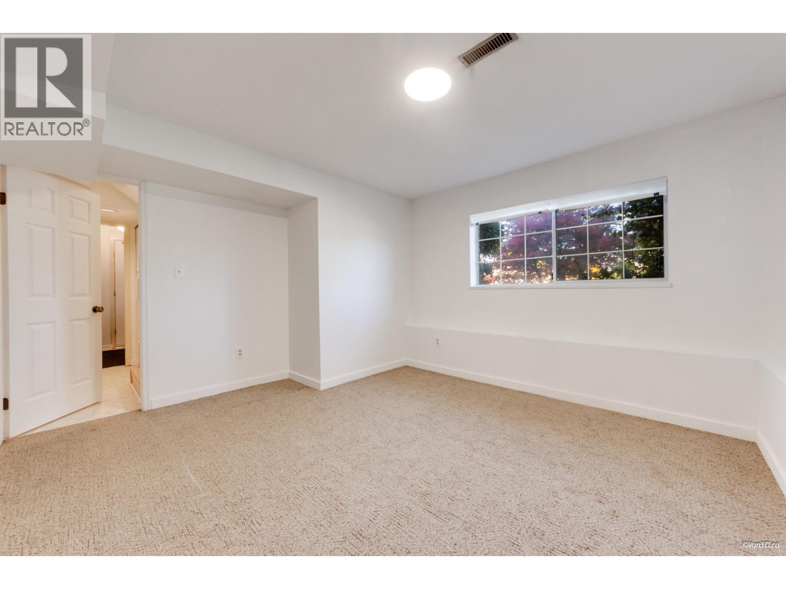 3178 Leeward Court, Coquitlam, British Columbia  V3C 5A9 - Photo 35 - R3177498