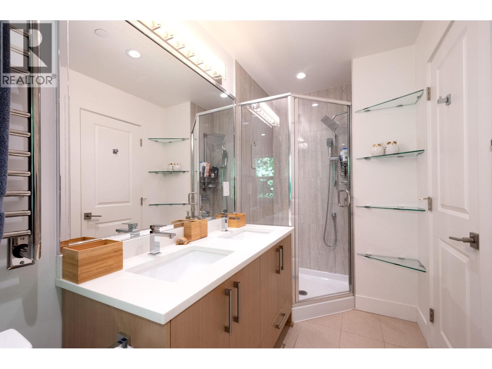 2867 Panorama Drive, North Vancouver, British Columbia  V7G 1V7 - Photo 19 - R3177513