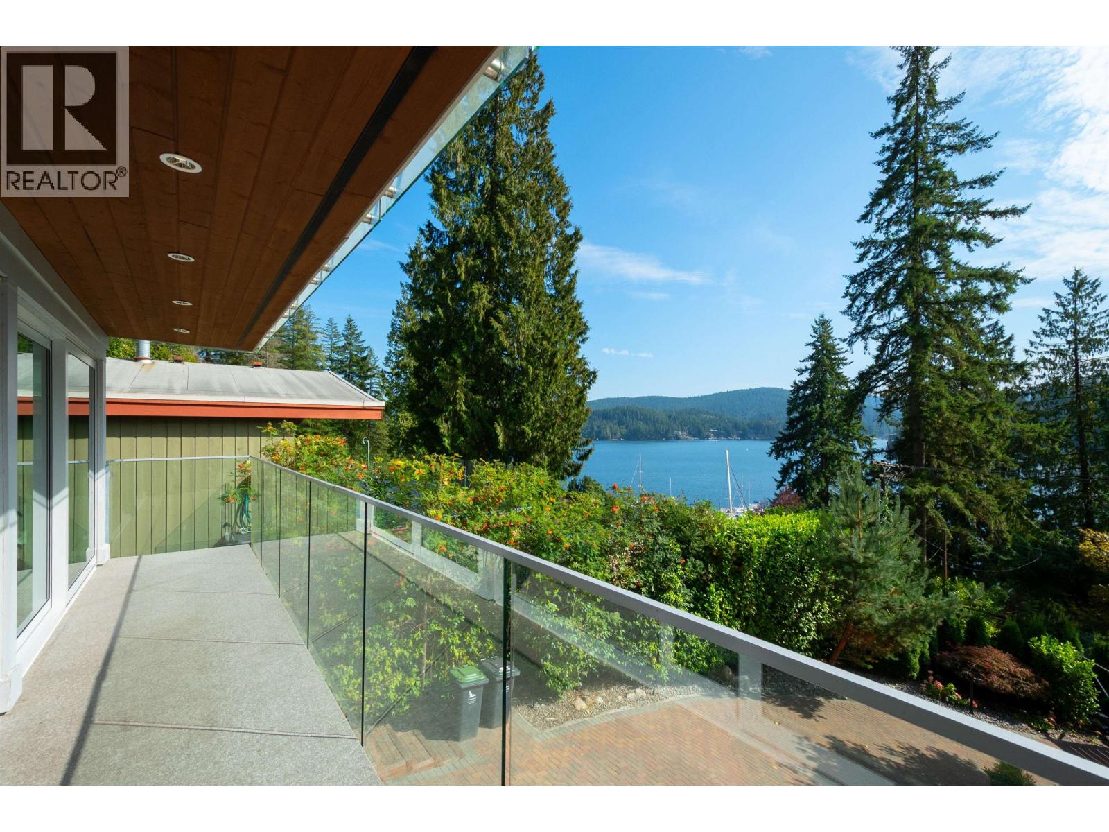2867 Panorama Drive, North Vancouver, British Columbia  V7G 1V7 - Photo 30 - R3177513
