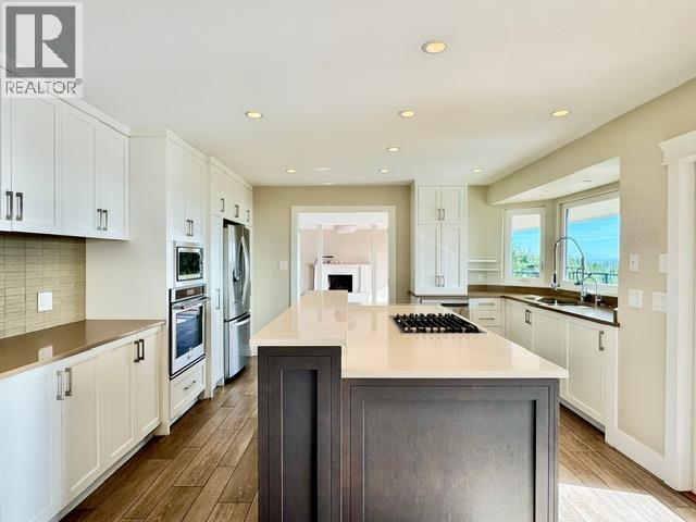 4xx5 Almondel Court, West Vancouver, British Columbia  V7V 4V4 - Photo 11 - R3177499