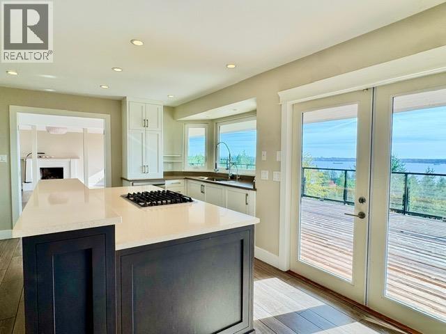 4xx5 Almondel Court, West Vancouver, British Columbia  V7V 4V4 - Photo 12 - R3177499