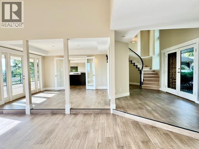 4xx5 Almondel Court, West Vancouver, British Columbia  V7V 4V4 - Photo 4 - R3177499