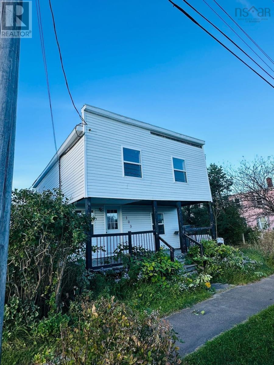 103 Bay Street, Sydney, Nova Scotia  B1N 2J6 - Photo 2 - 202626351