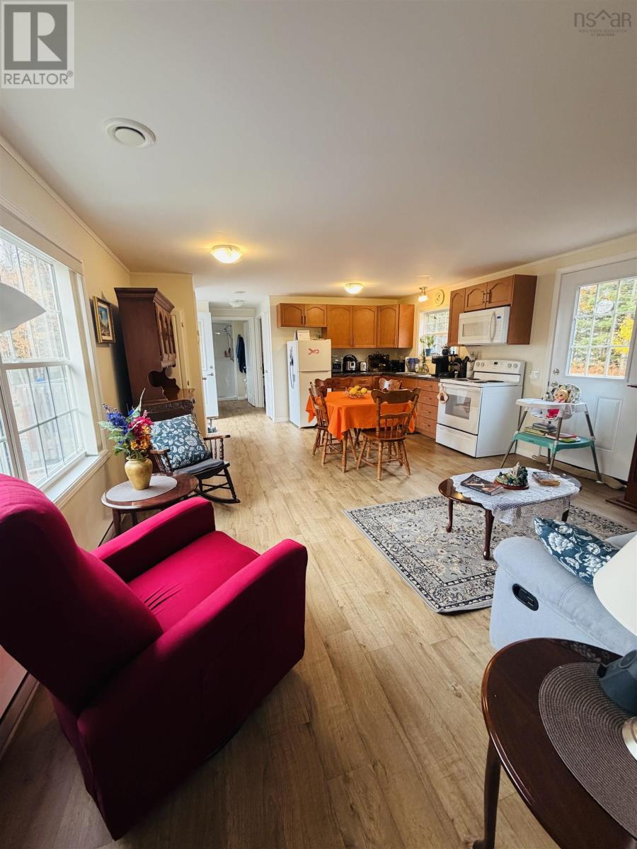31 Lakefield Drive, Mount Uniacke, Nova Scotia  B0N 1Z0 - Photo 10 - 202626368